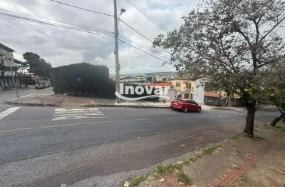 Vende-se casa de esquina – 360 m², próximo à arena mrv, 3 quartos, sala 2 amb, bho, cozinha, área externa grande