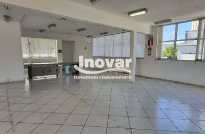 Andar corrido com aproximadamente 355,00 m2 com divisórias, bhs, recepção, elevador, garagem a parte