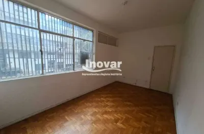 Apartamento de 02 quartos com aprox 69 m2, 02 quartos, sala espaçosa, dce, não tem garagem, rua rio grande do norte px escola infantil cetim