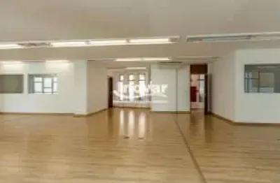 Excelente andar comercial com aproximadamente 260m² no coração do centro, px praça sete, bhs, 1 copa, ar condicionado, 5 vagas de garagem