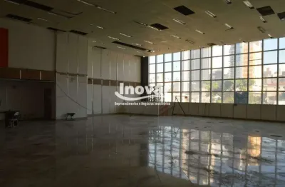 Prédio comercial bem localizado no bairro prado com aproximadamente 2200 m2, 03 pavimentos, 15 vagas de garagem, 01 elevador,
