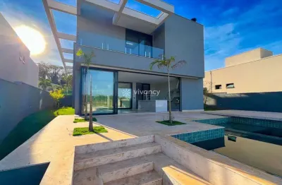 Sobrado luxuoso com piscina, área gourmet e suíte térrea – 550 m² de terreno