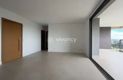 Apartamento à venda com 4 dormitórios e 4 vagas, 227m² em Ribeirão Preto