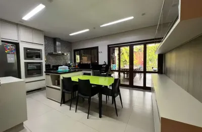 Casa com 4 quartos à venda no Jardim Aquárius, São José dos Campos 