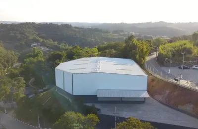 Belíssimo Galpao Proximo a Rodovia Regis Bittencourt / Itaperecica e Proximo a Embu das Artes  e facil acesso ao Rodoanel