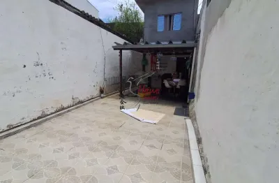 Casa com 2 quartos à venda na Rua Fazenda Monte Alegre, 49, Jaraguá, São Paulo