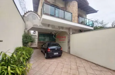 Sobrado 4 dormitórios r$ 1.100.000,00 ou r$ 4.300,00 ( pq são domingos)