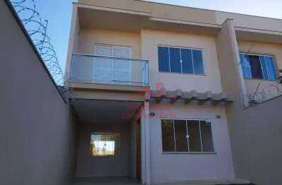 Casa com 3 dormitórios para alugar, 138 m² por R$ 3.300,00/mês - Bandeirantes - Londrina/PR