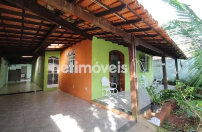 Casa com 3 quartos à venda na Rua Pederneiras, Piratininga (Venda Nova), Belo Horizonte