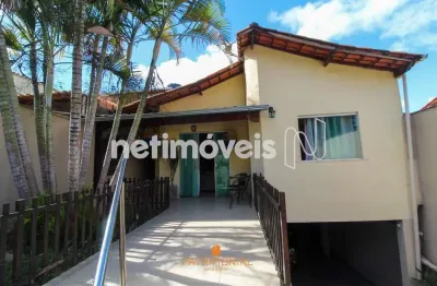 Casa com 3 quartos à venda na Rua Heracles, Vila Capri, Belo Horizonte
