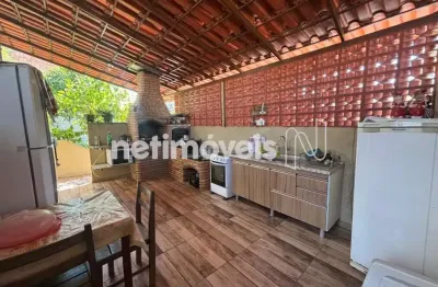 Casa com 3 quartos à venda na Rua Márcio Arcanjo Caetano, Nova York, Vespasiano