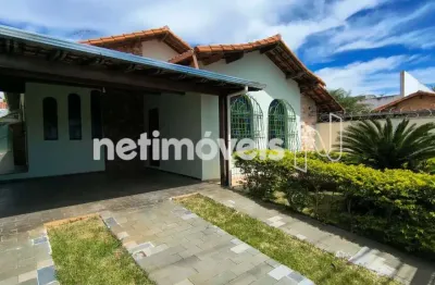 Casa com 4 quartos para alugar na Rua Farmacêutico Raul Machado, Candelária, Belo Horizonte