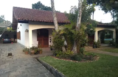 Casa com 4 quartos à venda no carlos guinle, teresópolis , 164 m2 por r$ 1.500.000
