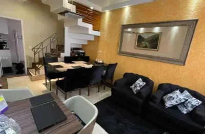 Casa de condomínio sobrado para venda possui 150 metros quadrados com 3 quartos