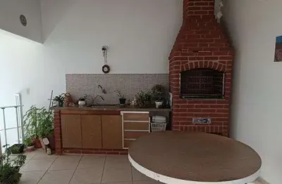 Sobrado para venda tem 253 metros quadrados com 3 suítes 2 vagas rudge ramos sbcampo