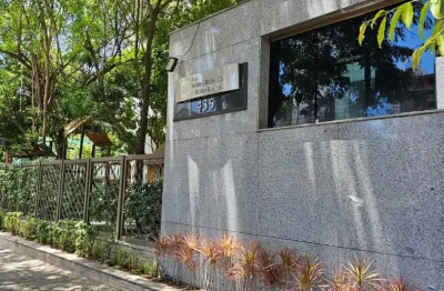 Excelente apartamento para locação com 2 quartos na madalena