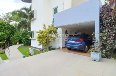 Casa alto padrão em condomínio fechado | aldeia | 252,22m² privativos | 5 quartos | 4 suítes | elevador | 600m² de terreno