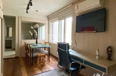 Apartamento mobiliado, localizado no centro histórico, próximo ao cais embarcade