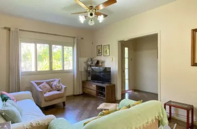 Casa com 4 dormitórios, no bairro nossa senhora das graças em canoas/rs