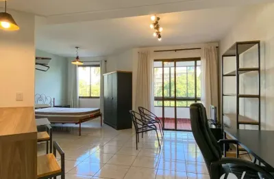 Apartamento mobiliado de 36m², 1 dormitório com vaga de garagem no bom fim