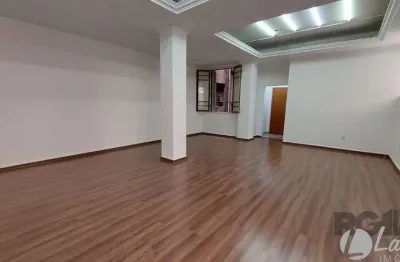 Apartarmento amplo 2 dormitórios em região comercial no centro histórico