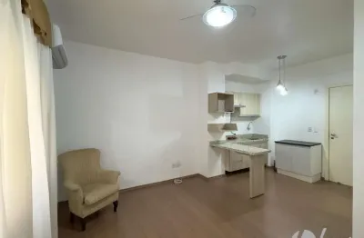 Studio semimobiliado com vaga de garagem no centro histórico