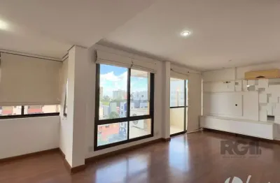 Maravilhosa cobertura com vista definida e muita claridade no menino deus