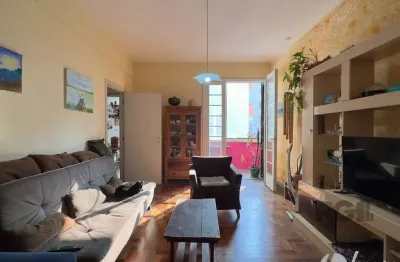 Apartamento 3 dormitórios com 112m² em ótima localização no centro histórico