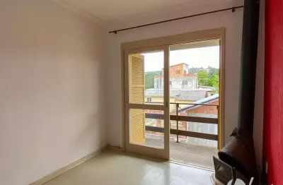 Apartamento 1 dormitório com sacada de 44m² no bairro partenon