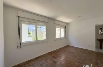 Studio com 28m² super bem iluminado, em ótima localização no centro histórico