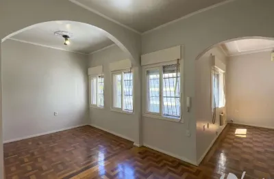 Apartamento super amplo 3 dormitório com ótima iluminação e ventilação no centro