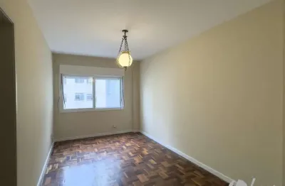 Apartamento com 2 quartos para alugar na Rua Demétrio Ribeiro, 56, Centro Histórico, Porto Alegre