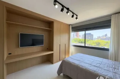 Studio mobiliado com infra e vaga de garagem no miolo do Moinhos de Vento