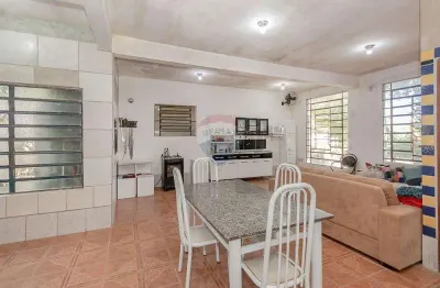 'casa ampla e confortável à venda na zona sul de porto alegre'