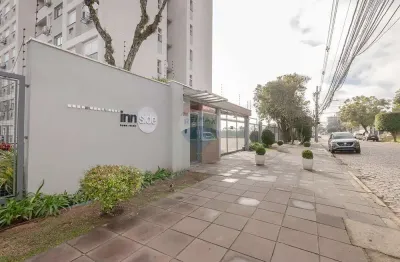 Charmoso apartamento em condomínio com piscina aquecida no coração do bairro tristeza , zona sul de porto alegre.