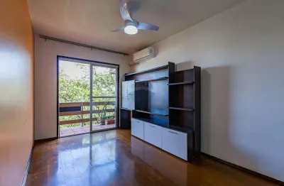 Apartamento de 1 dormitório com garagem fechada de 45 m² no são sebastião.