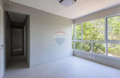 Apartamento 2 dormitórios, 1 vaga coberta com 42 m² no bairro Cavalhada, Porto Alegre