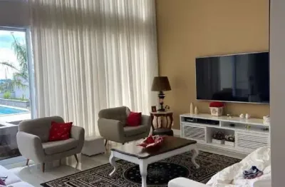 Casa sobrado à venda no Condomínio Campo de Toscana em Vinhedo/SP