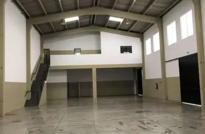 Excelente oportunidade de locação de um amplo galpão industrial na privilegiada região de comercial vitória martini, em indaiatuba.