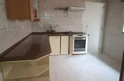 Casa para locação em Indaiatuba-SP, Vila Brizzola: 3 quartos, 1 suíte, 2 salas, 3 vagas de garagem, 200m². Chegou a sua nova moradia!