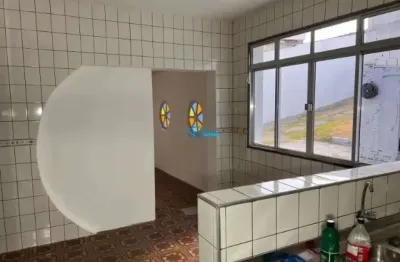 Casa (casa padrão) para locação, 2 dorm(s), 2 suite(s), 1 vaga(s), 80 m²