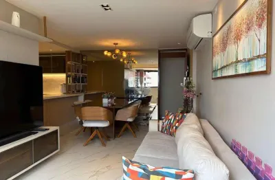 Apartamento para alugar com 98,69 m2, 3/4, sendo 1 suíte + dependência + 2 garagens cobertas.