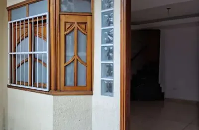 Casa com 3 quartos à venda na Rua Assungui, 918, Vila Gumercindo, São Paulo