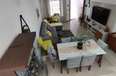 Casa com 3 quartos à venda na Rua Maria Celina, 77, Vila Firmiano Pinto, São Paulo