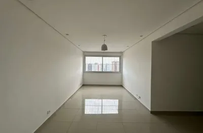 Apartamento com 3 quartos para alugar na Rua Pedrália, 93, Vila Gumercindo, São Paulo