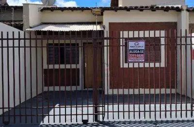 Casa com 2 quartos para alugar na rua olegário de queiroz, universitário, uberaba, 6100 m2 por r$ 1.300