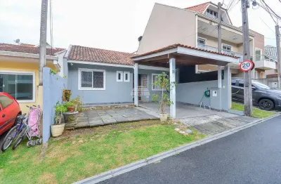 Casa em condomínio fechado com 3 quartos à venda na rua frederico stella, 152, cachoeira, curitiba, 84 m2 por r$ 380.000