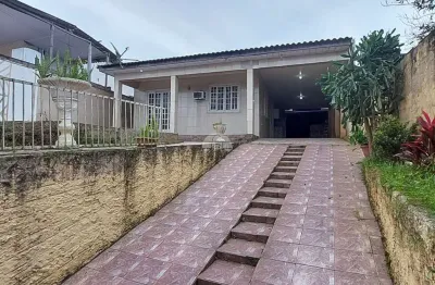 Casa com 2 quartos à venda na rua domingos peneda, 1574, itiberê, paranaguá por r$ 700.000