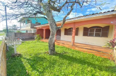 Casa com 3 quartos à venda na avenida ipanema, 262, shangri-lá, pontal do paraná, 124 m2 por r$ 620.000