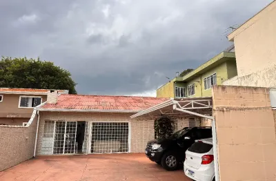 Casa com 3 quartos à venda na Rua Santa Alves Petra, 260, Emiliano Perneta, Pinhais